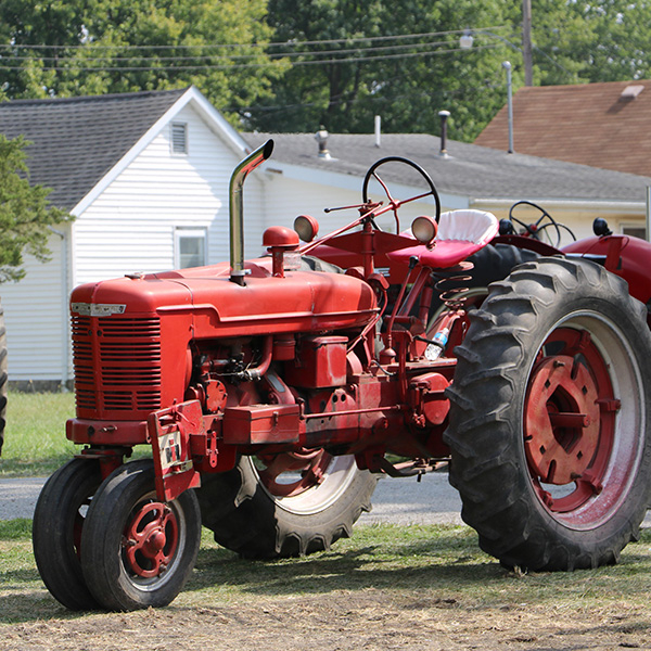 vintage-tractor-obsolete-parts-reproduction