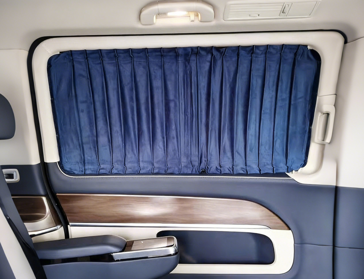 Custom car sunshade (1)