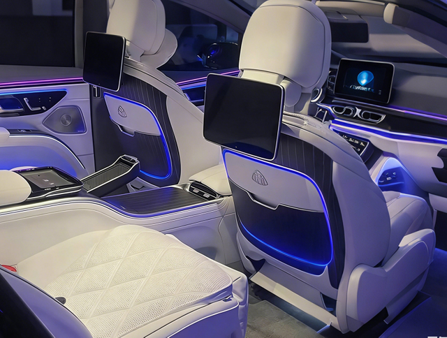 car back seat tray table (1)